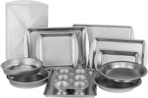 G and S Metal Products EZ Baker 12-Piece Steel Construction Bakeware Set