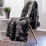 Top 10 Best Softest Blankets in the World in 2023 Complete Reviews